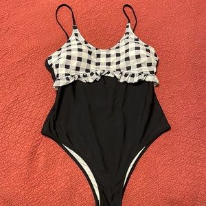 Brand New-Cupshe-One Piece Bathing Suit- Size L